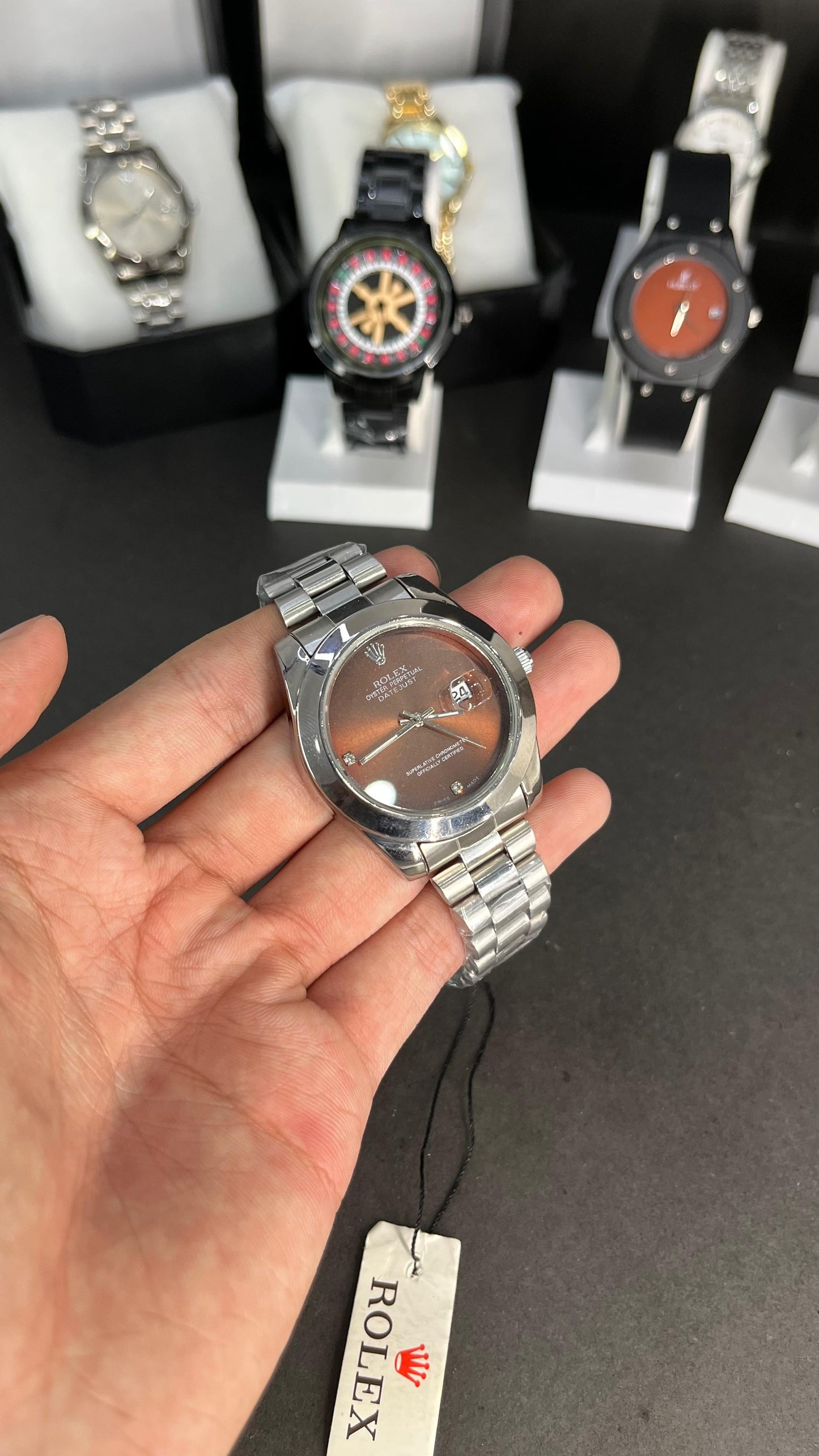 Rolex Oyster Perpetual Datejust – Women’s Edition with Brown Sunburst Dial & Date Display