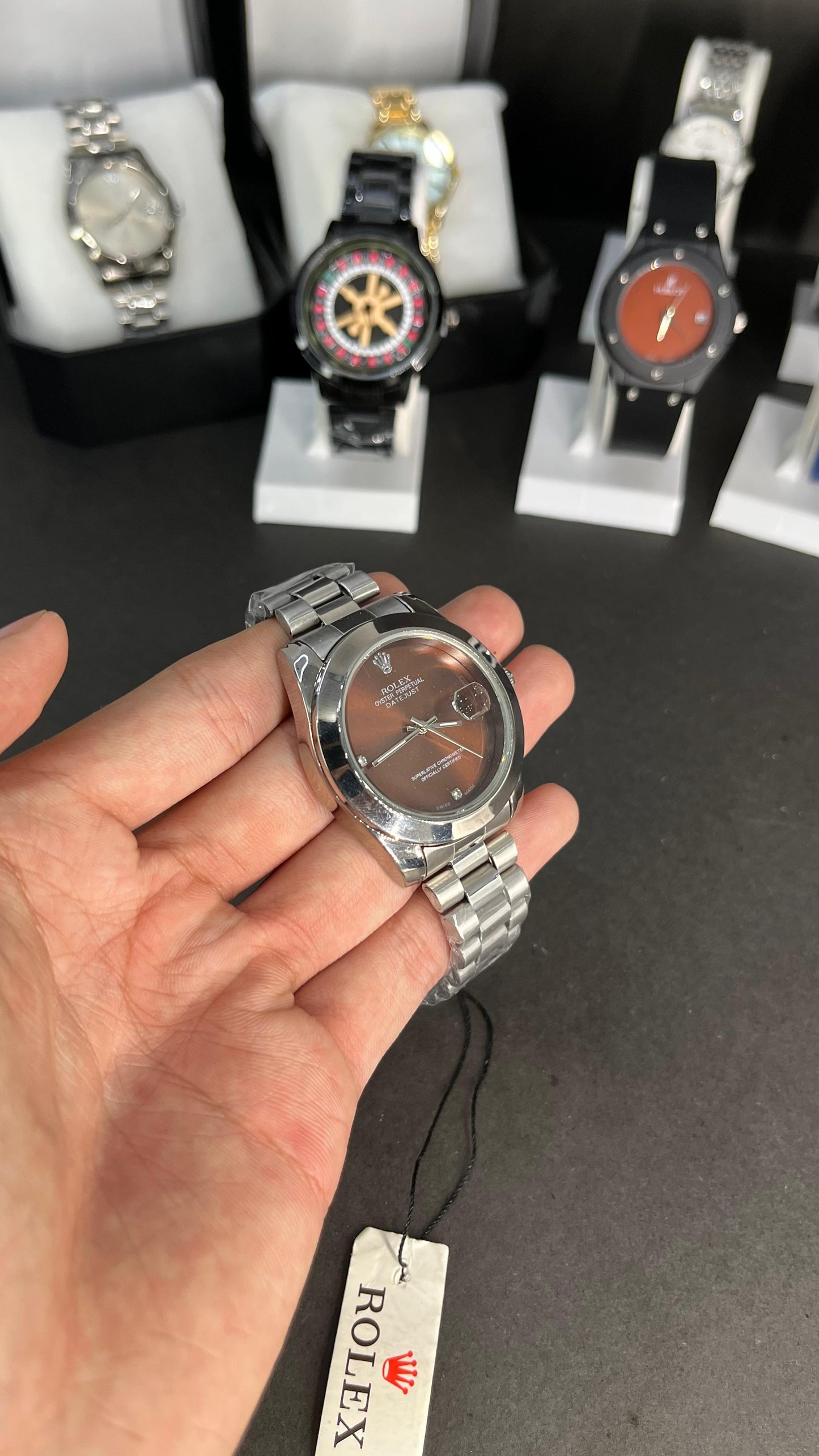 Rolex Oyster Perpetual Datejust – Women’s Edition with Brown Sunburst Dial & Date Display