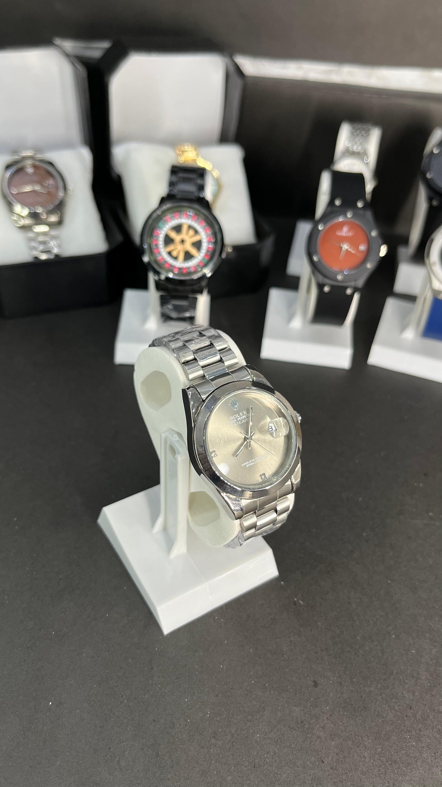 Rolex Oyster Perpetual Datejust – Women’s Silver Dial Edition with Date Window