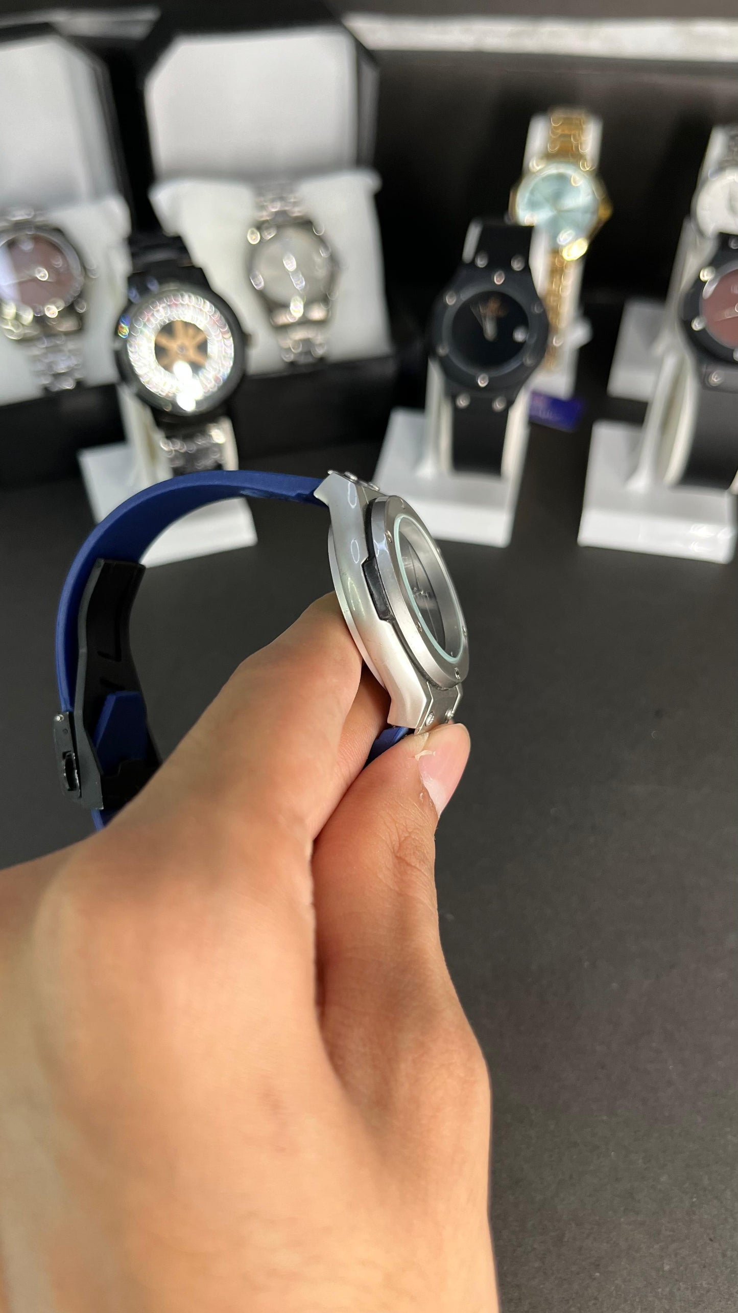 Hublot Ladies Watch – Black Dial with Elegant Blue Strap
