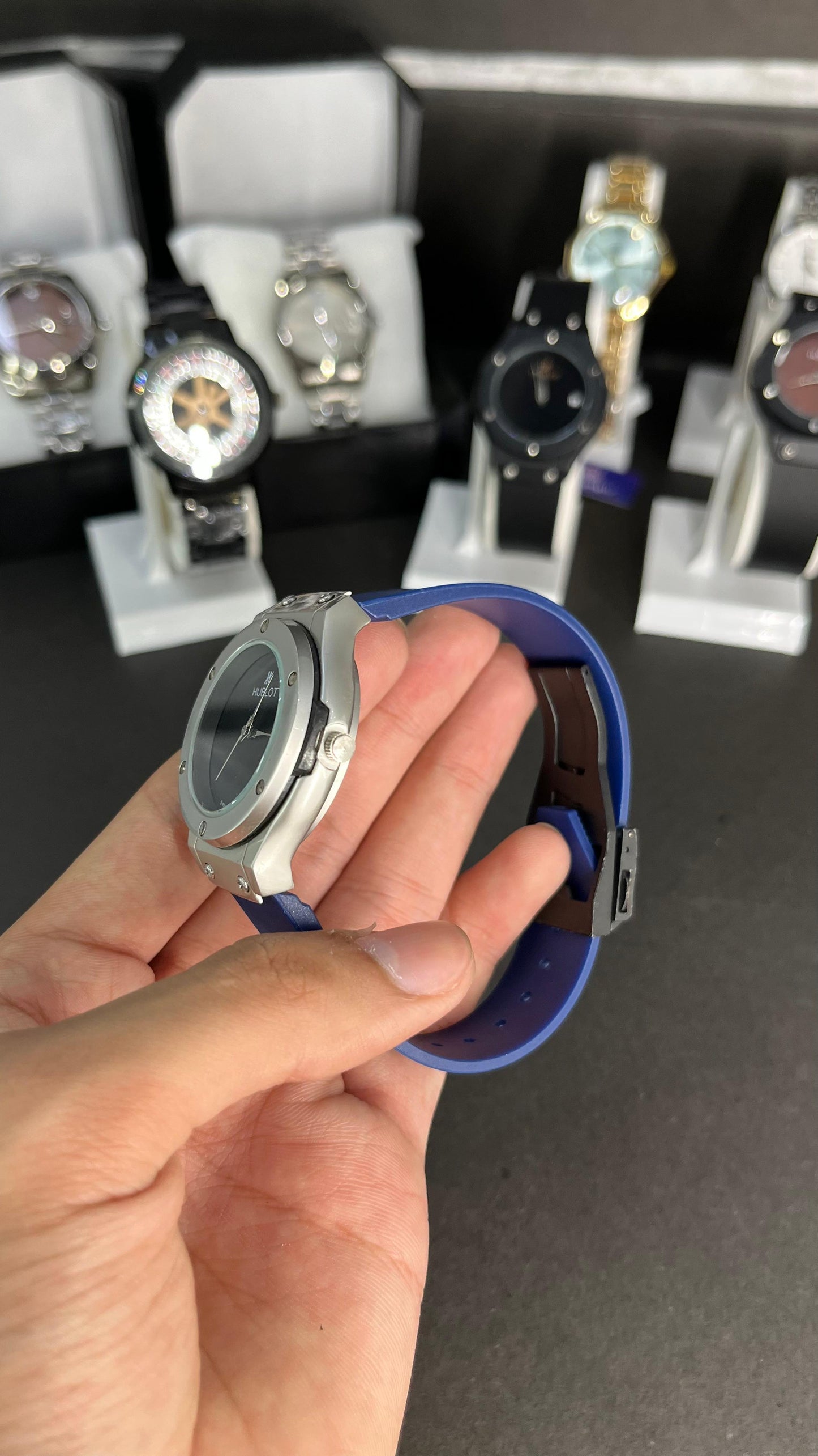 Hublot Ladies Watch – Black Dial with Elegant Blue Strap