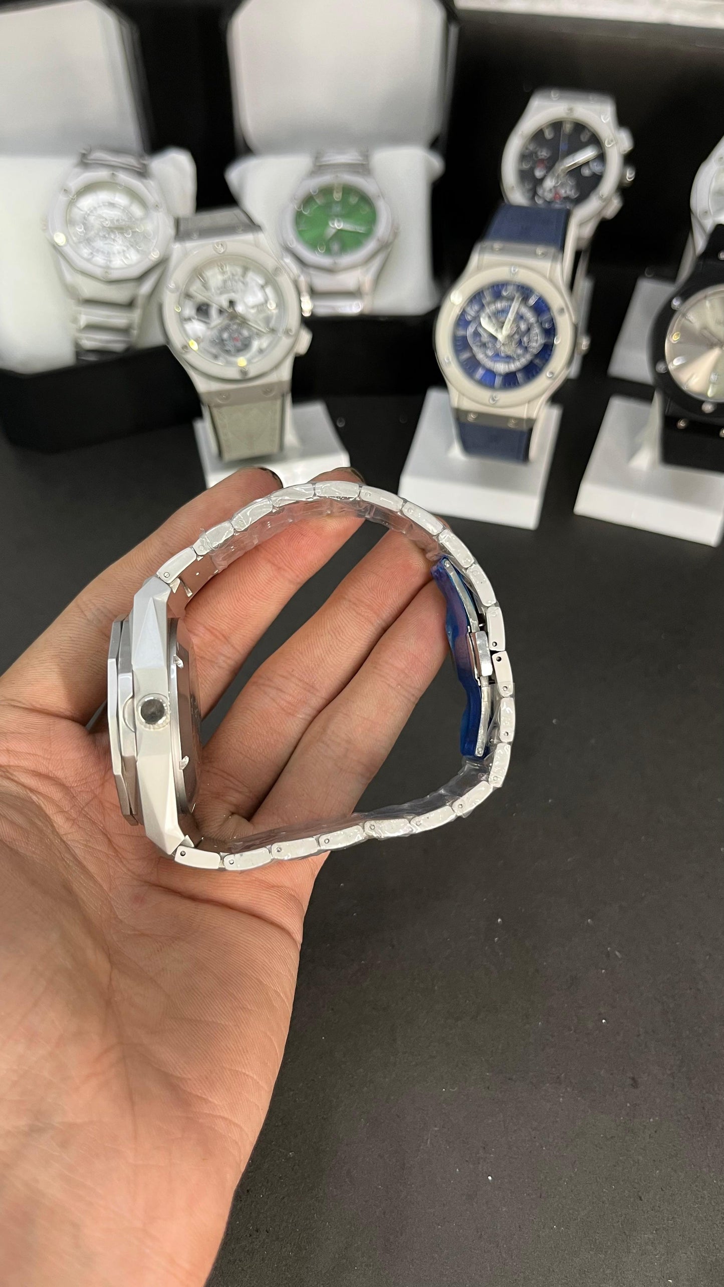 Hublot Men’s Watch – Silver Stainless Steel with Blue Dial