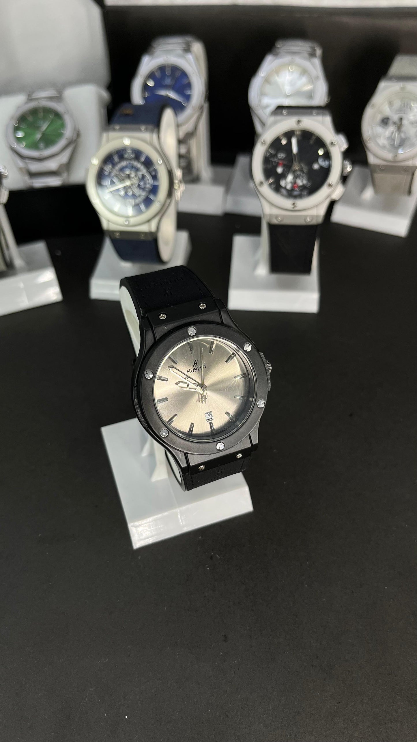 Hublot Men’s Strap Watch – Silver Dial with Black Rubber Strap