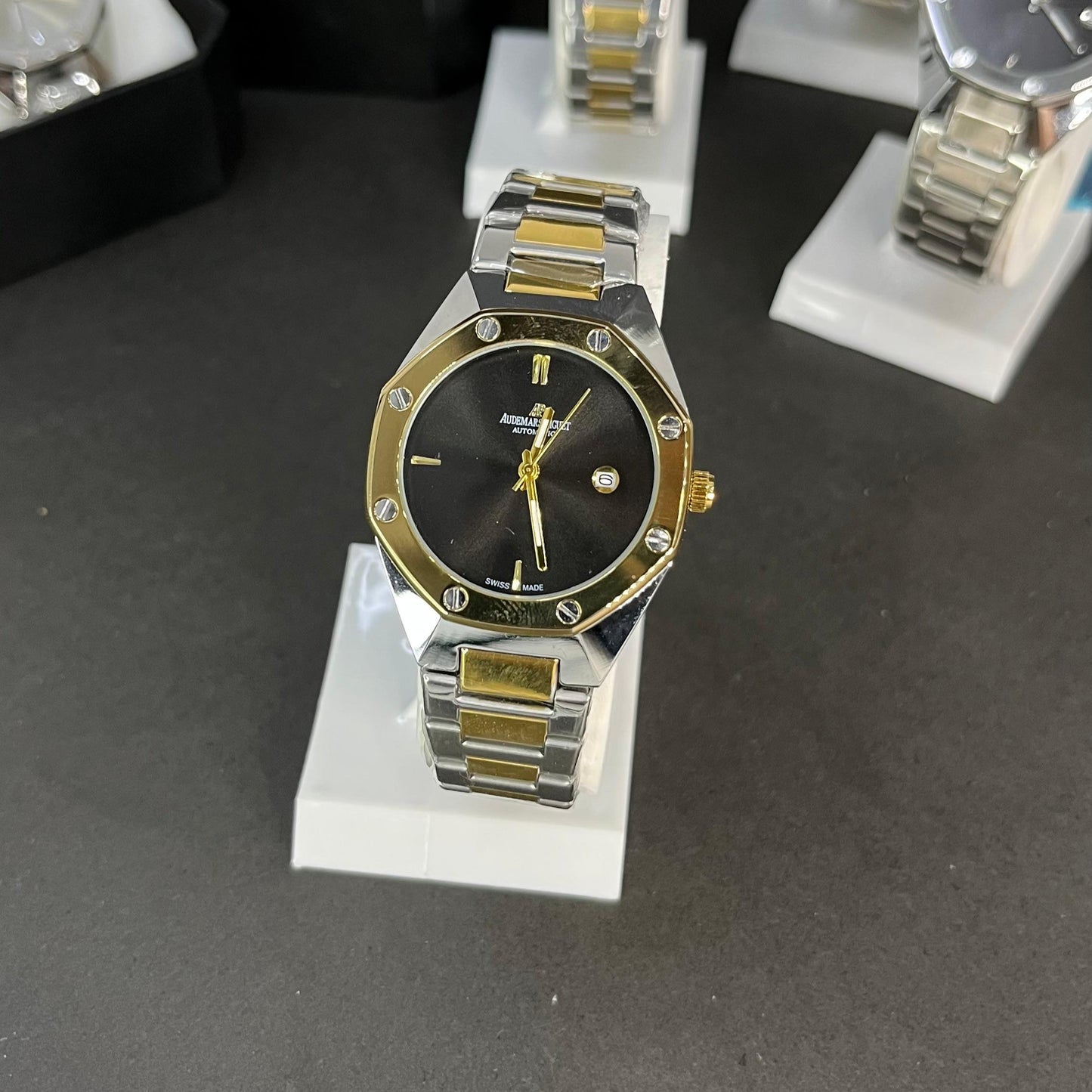 Luxury Two-Tone Black Dial Automatic Watch – Stainless Steel & Gold Finish