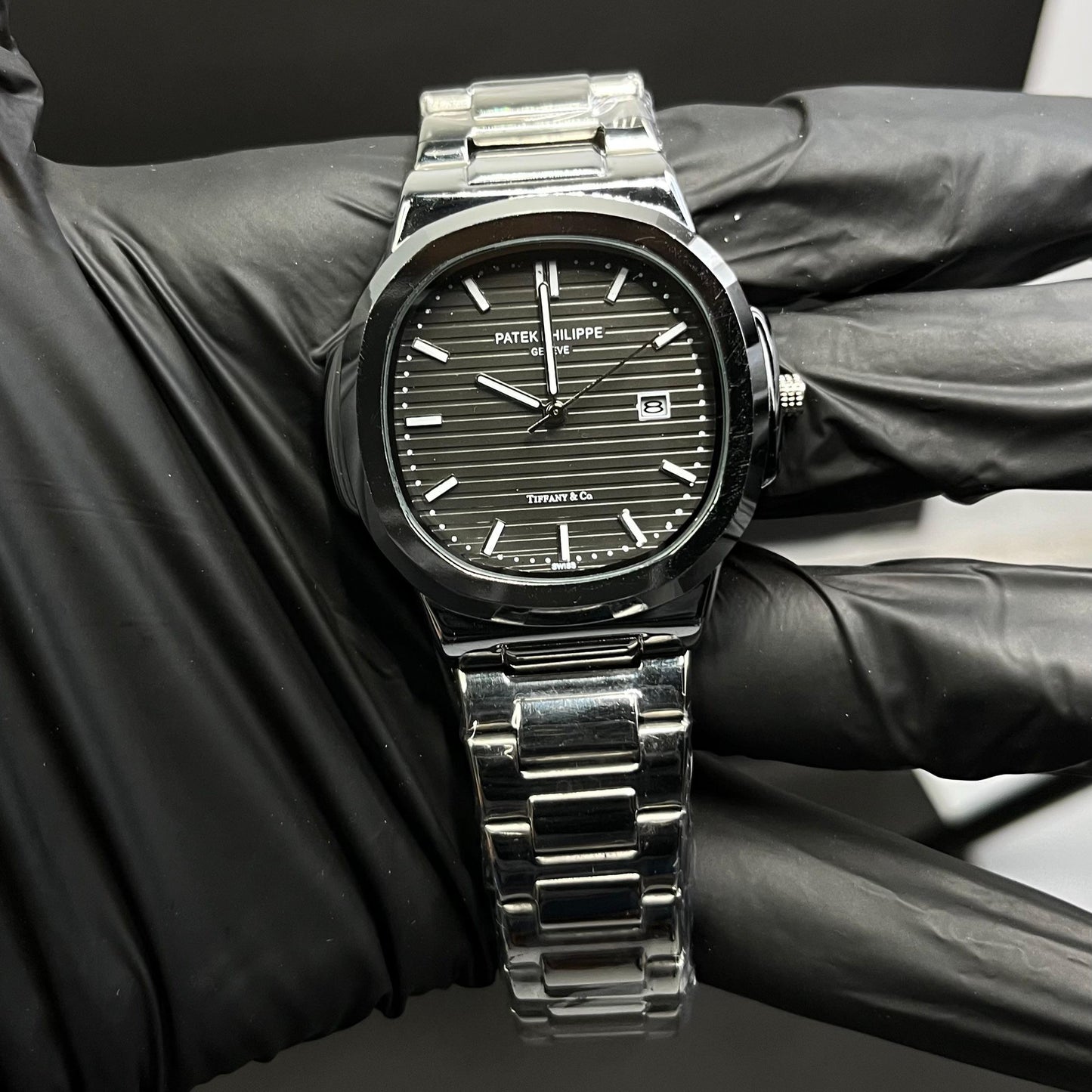 Patek Philippe Nautilus Style – Black Dial Stainless Steel Watch with Date Display