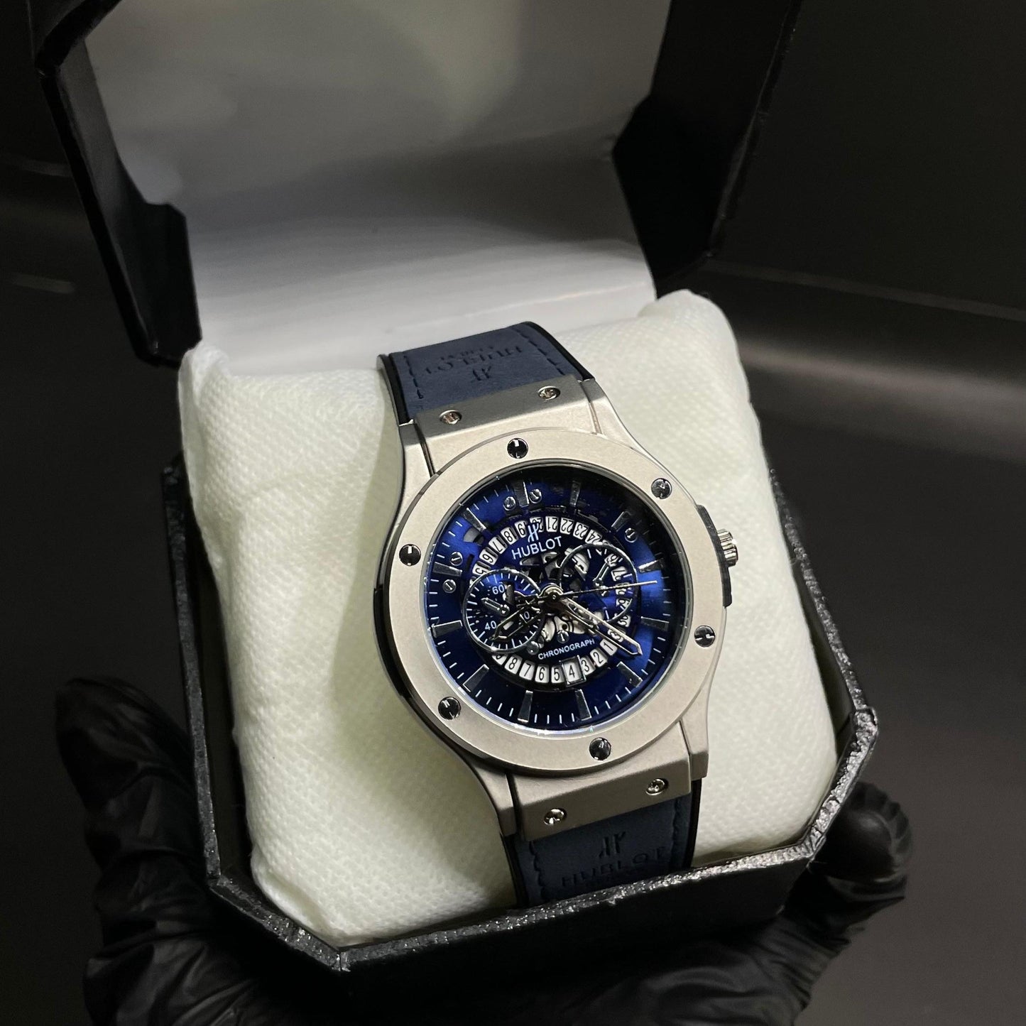 Luxury Hublot Strap Watch with Elegant Blue Dial