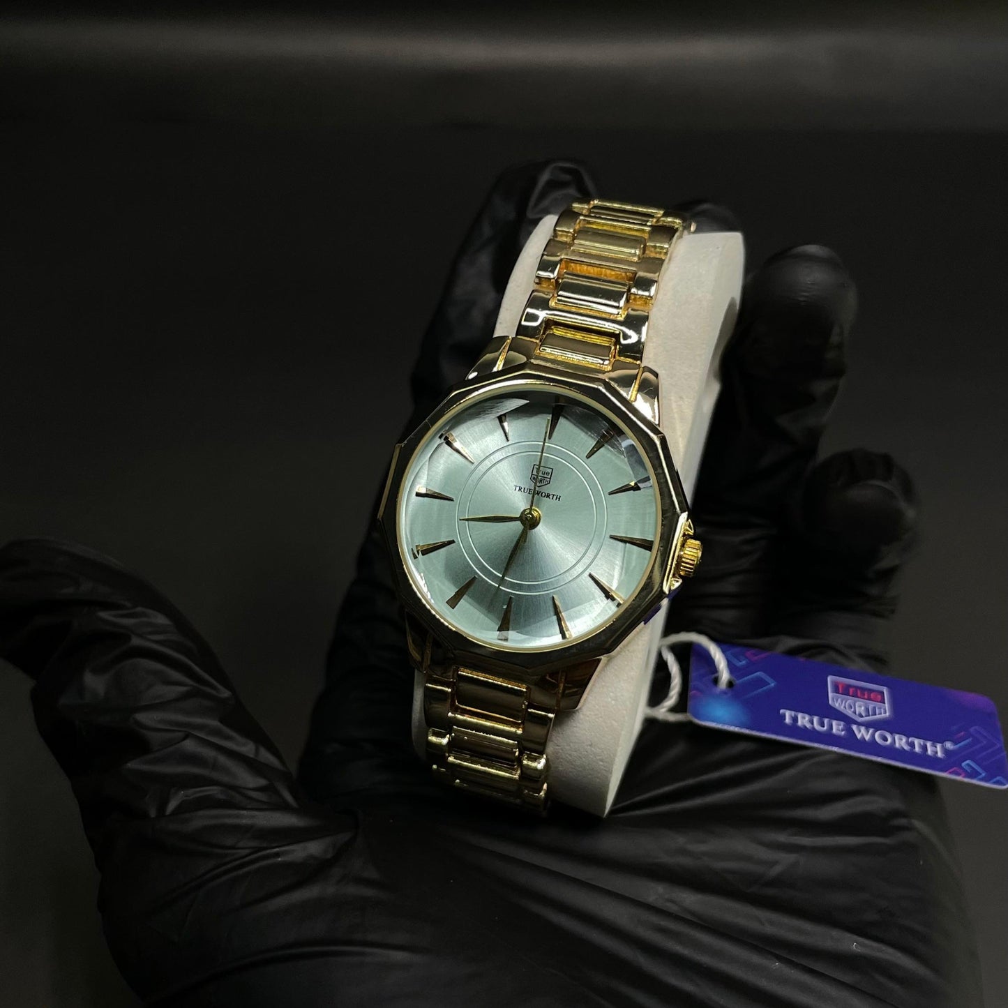 True Worth Women’s Gold Elegance Watch – Small Size with Champagne Dial
