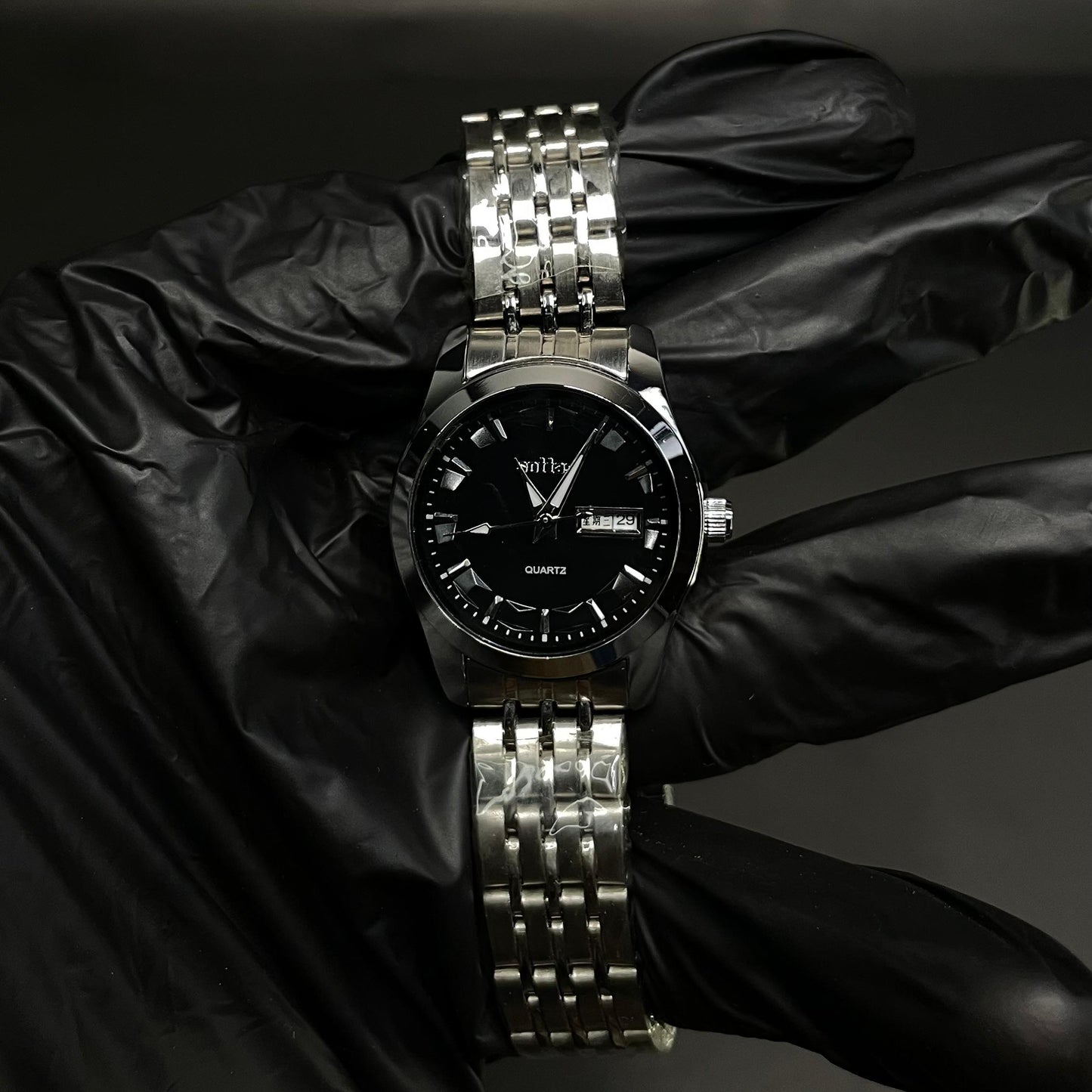 Sottas Stylish Silver Stainless Steel Quartz Watch – Day & Date Display