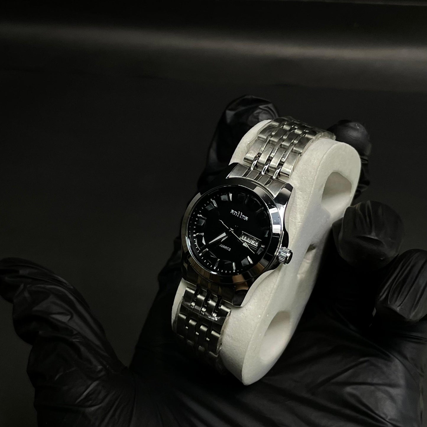 Sottas Stylish Silver Stainless Steel Quartz Watch – Day & Date Display