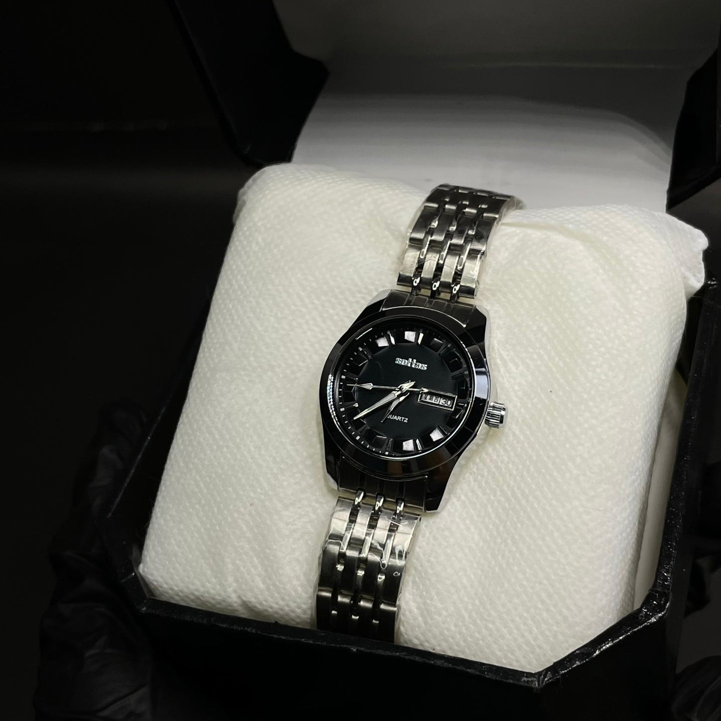 Sottas Stylish Silver Stainless Steel Quartz Watch – Day & Date Display