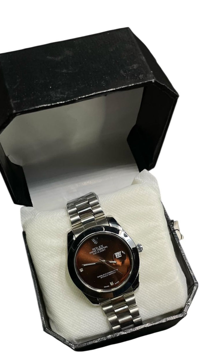 Rolex Oyster Perpetual Datejust – Women’s Edition with Brown Sunburst Dial & Date Display