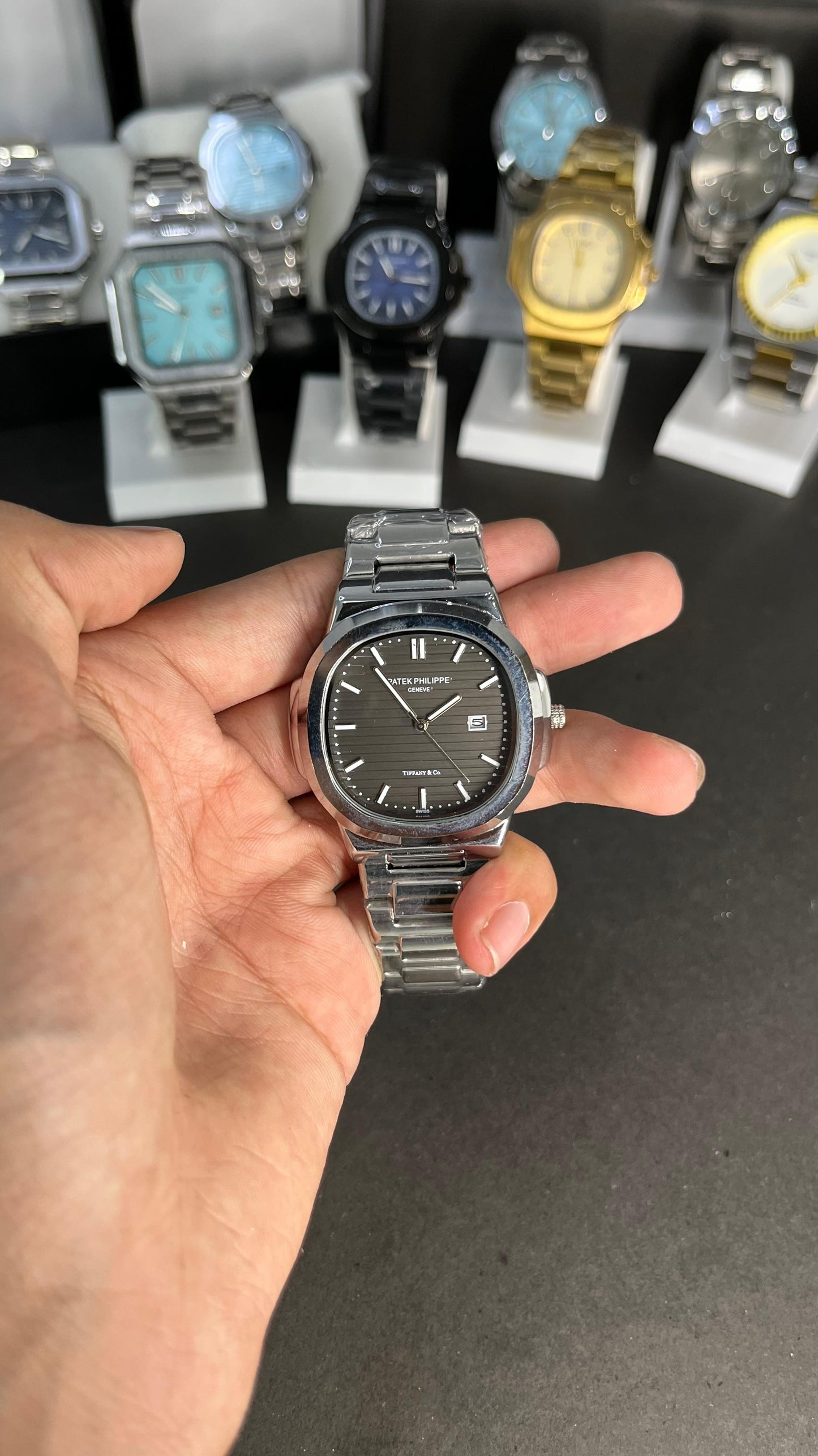Patek Philippe Nautilus Style – Black Dial Stainless Steel Watch with Date Display