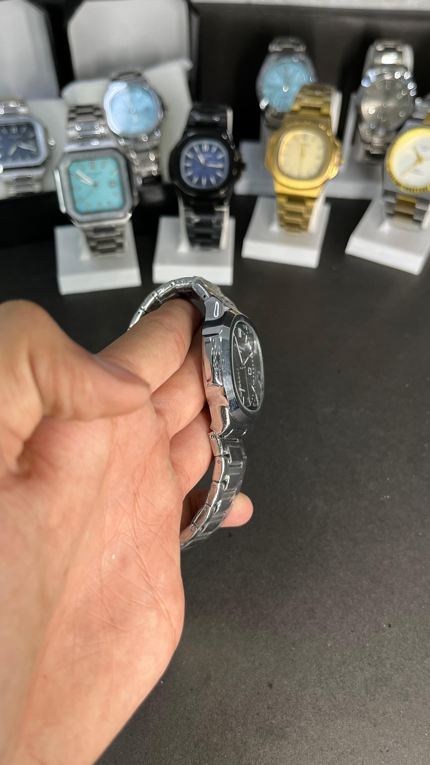 Patek Philippe Nautilus Style – Black Dial Stainless Steel Watch with Date Display