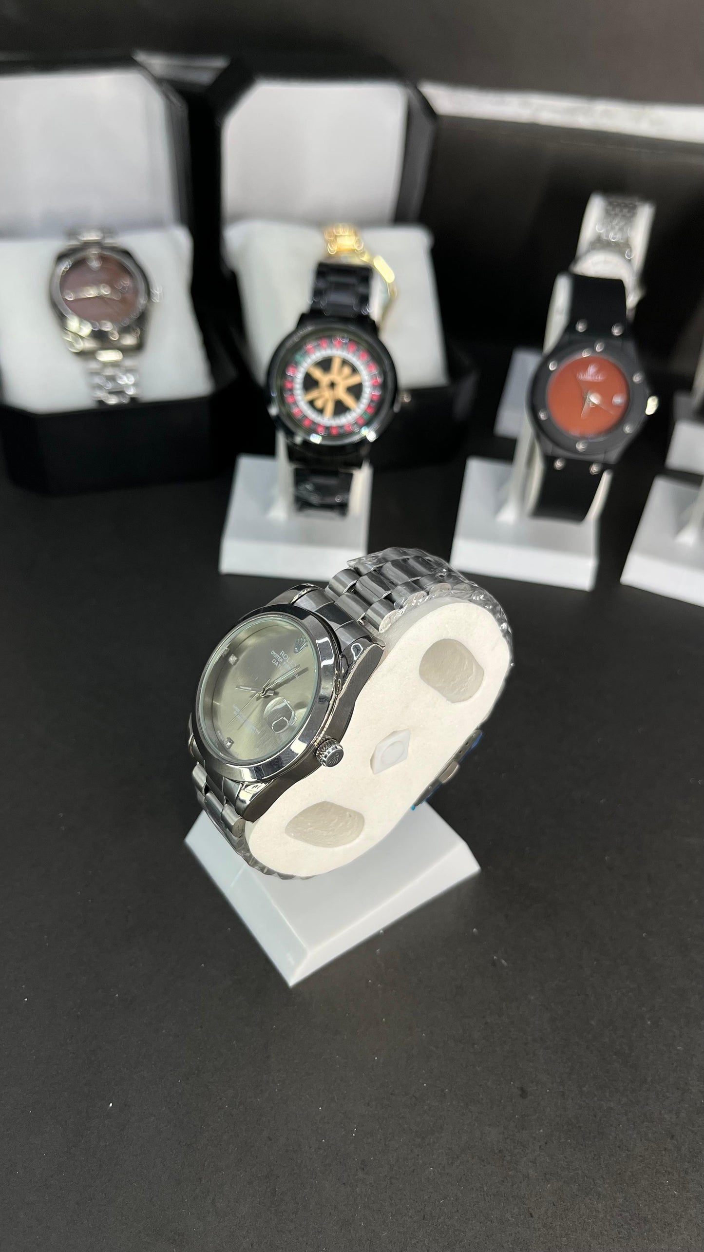 Rolex Oyster Perpetual Datejust – Women’s Silver Dial Edition with Date Window