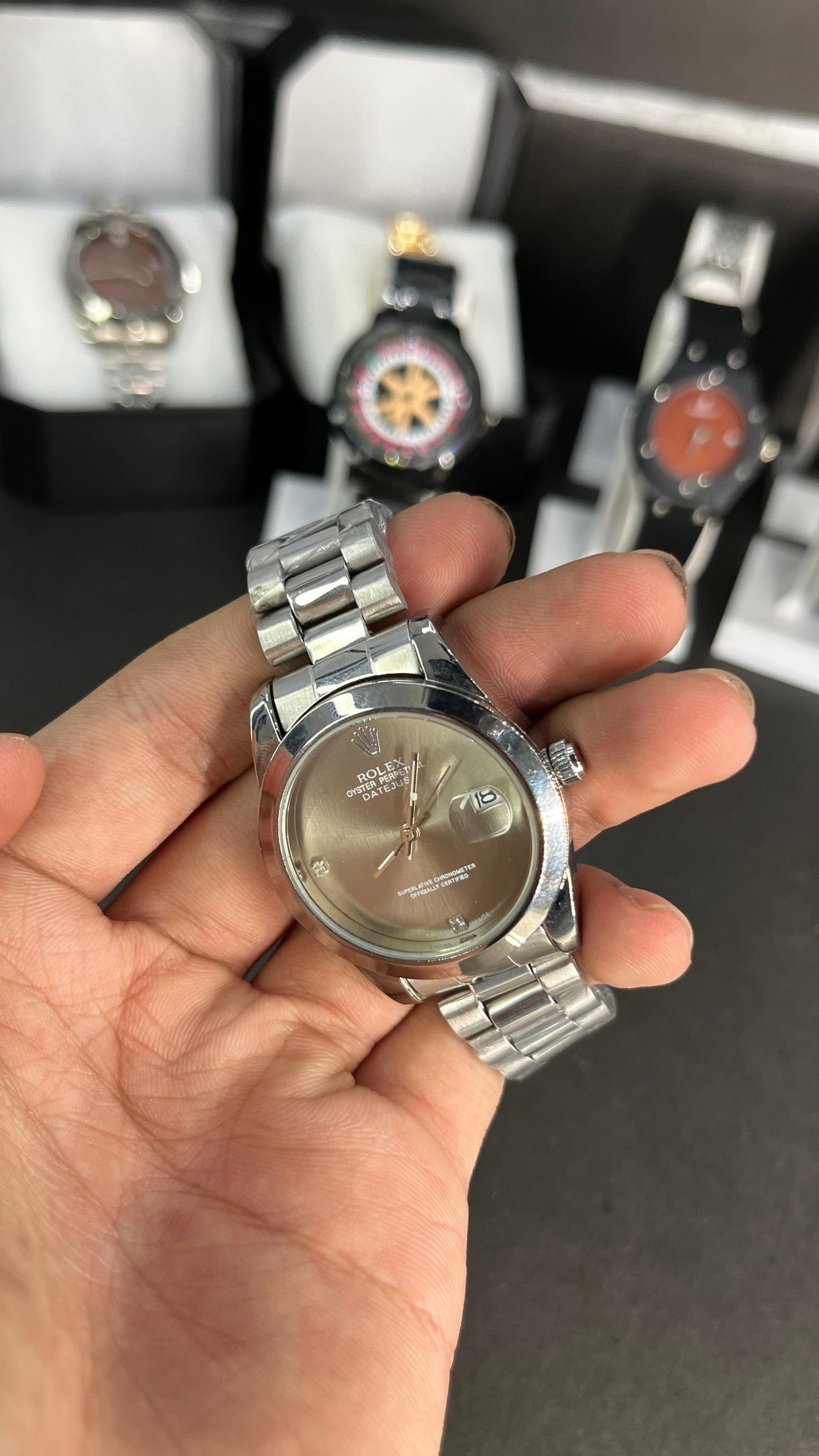Rolex Oyster Perpetual Datejust – Women’s Silver Dial Edition with Date Window