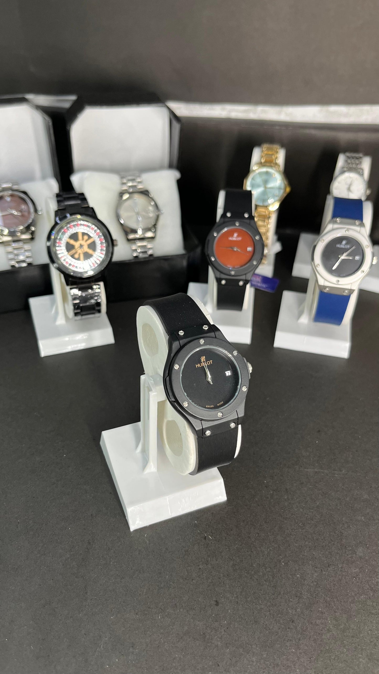 Hublot Ladies Watch – Black Dial with Date Display
