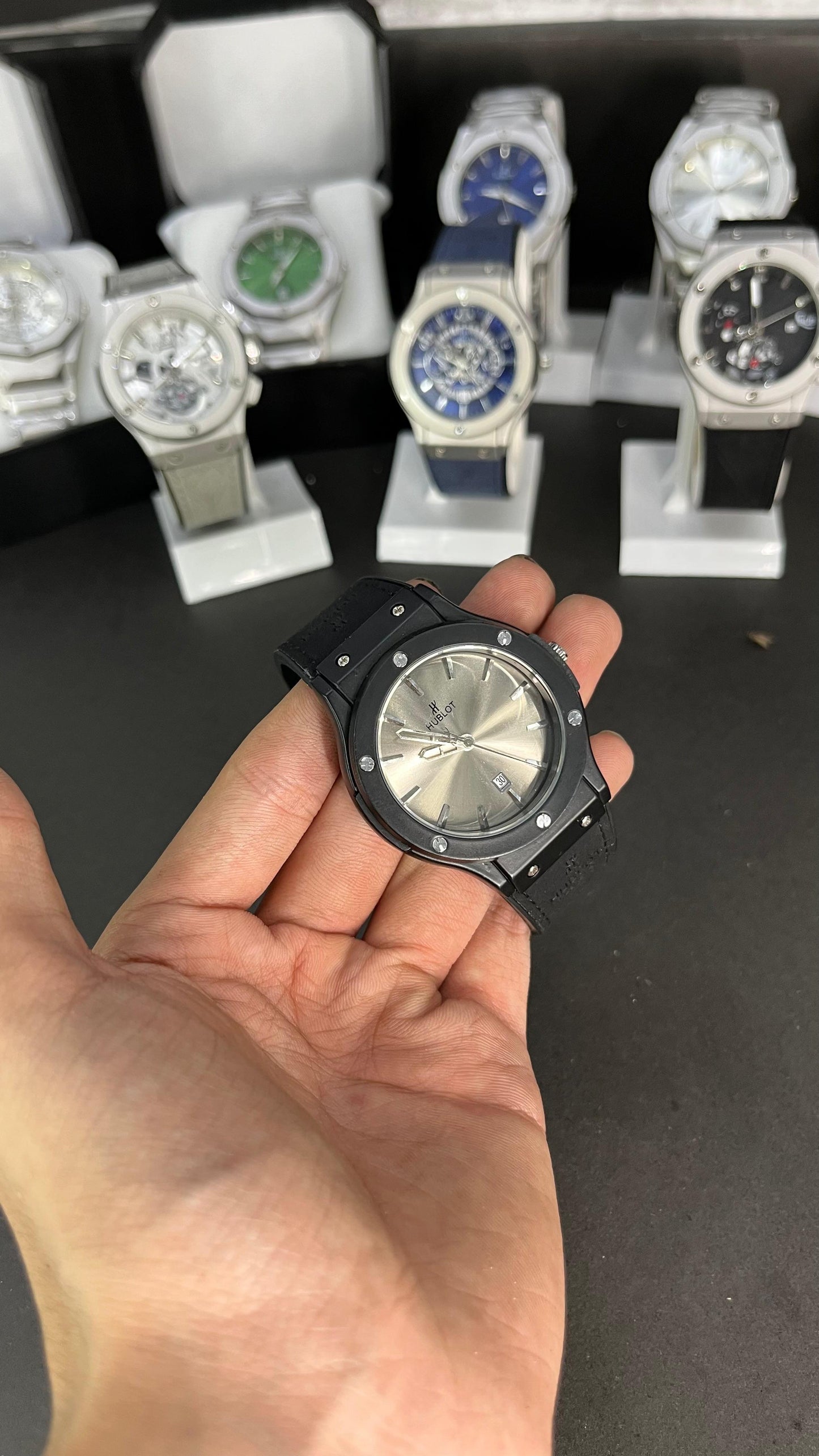 Hublot Men’s Strap Watch – Silver Dial with Black Rubber Strap