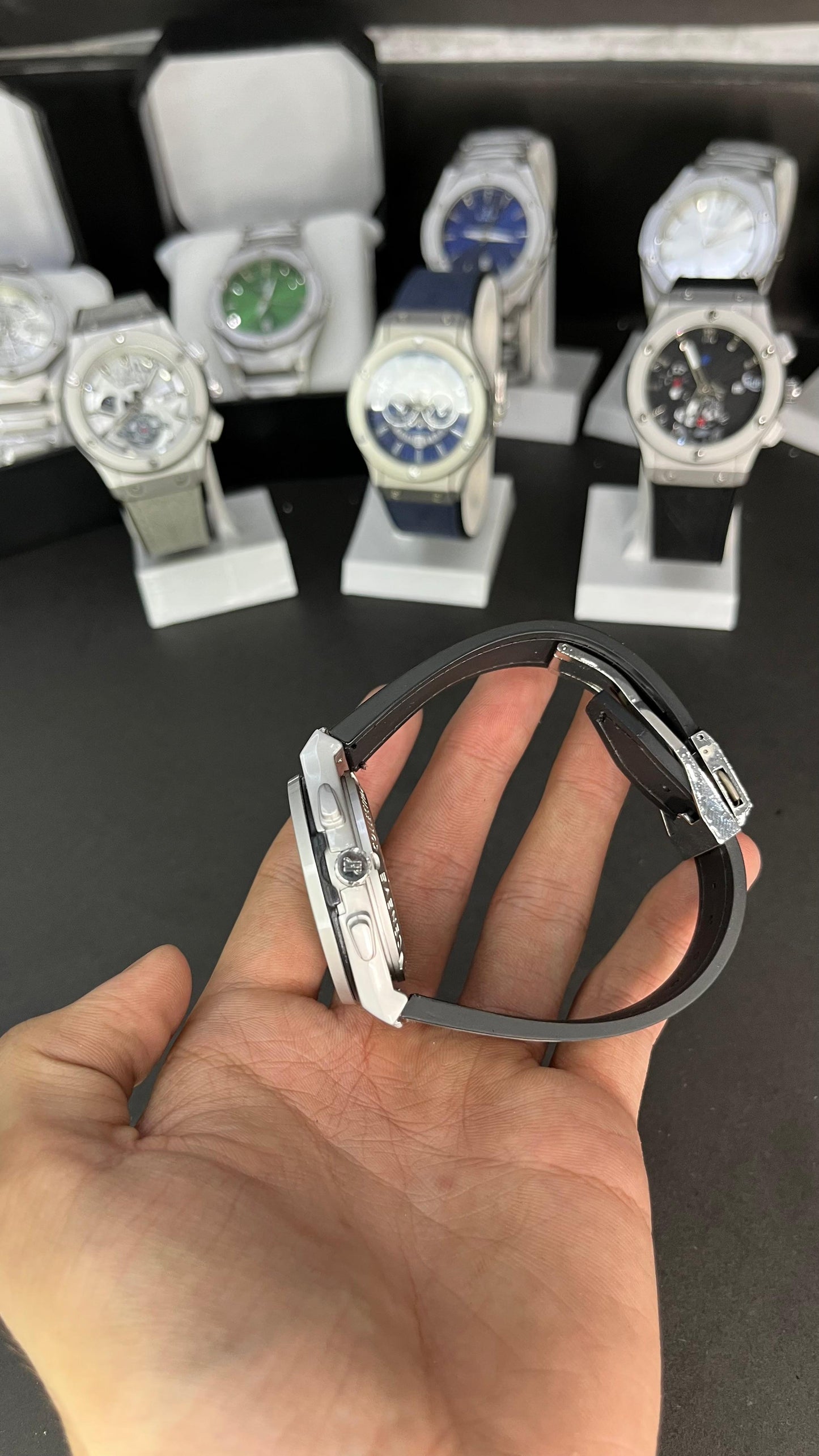 Hublot Men’s Strap Watch – Skeleton Dial with Chronograph Design