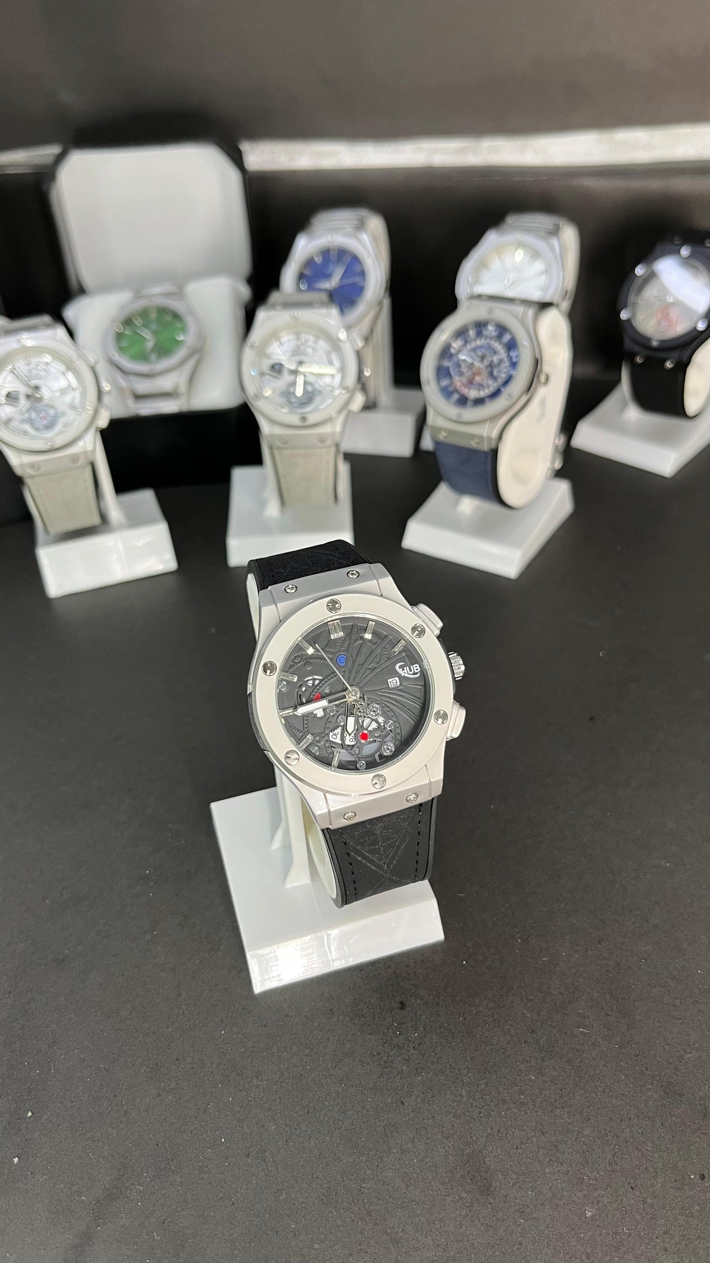 Hublot Men’s Luxury Strap Watch – Black Dial with Chronograph Design