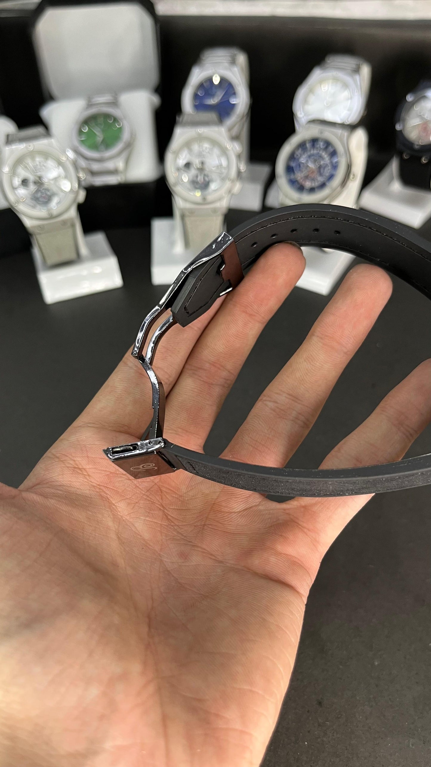 Hublot Men’s Luxury Strap Watch – Black Dial with Chronograph Design
