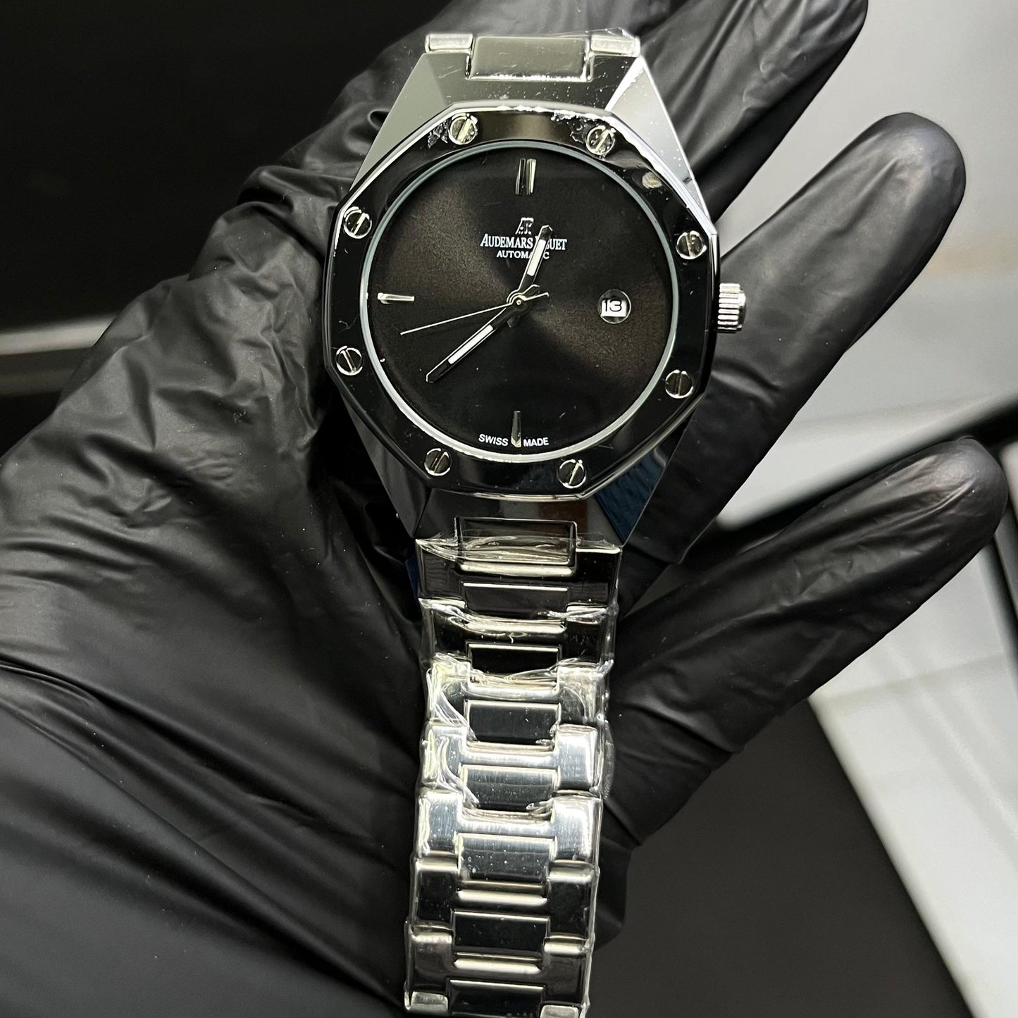 AP Style Silver Watch with Black Dial – Luxury Stainless Steel Design