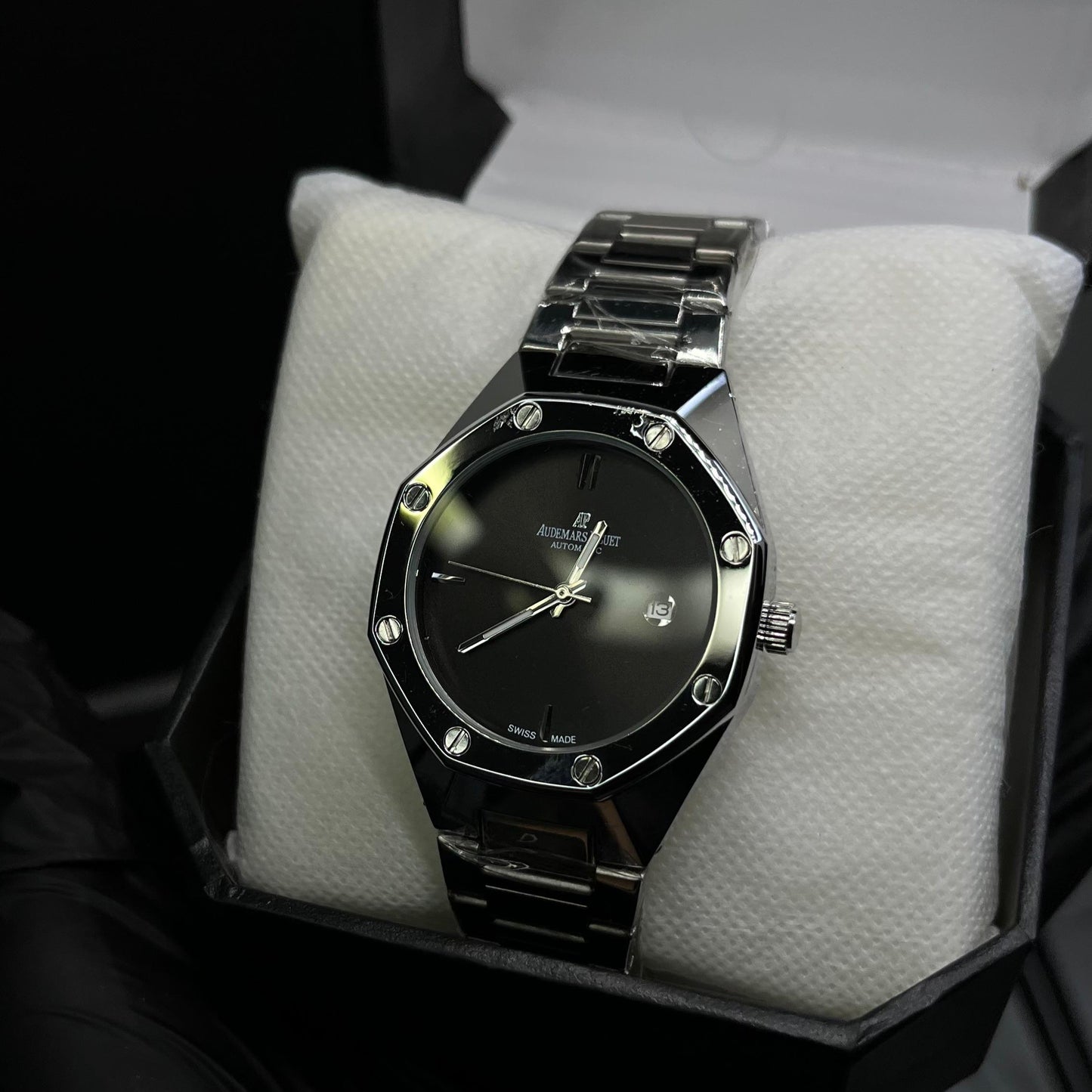 AP Style Silver Watch with Black Dial – Luxury Stainless Steel Design