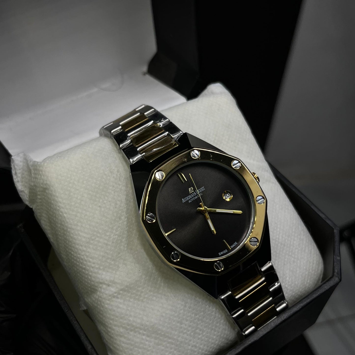 Luxury Two-Tone Black Dial Automatic Watch – Stainless Steel & Gold Finish