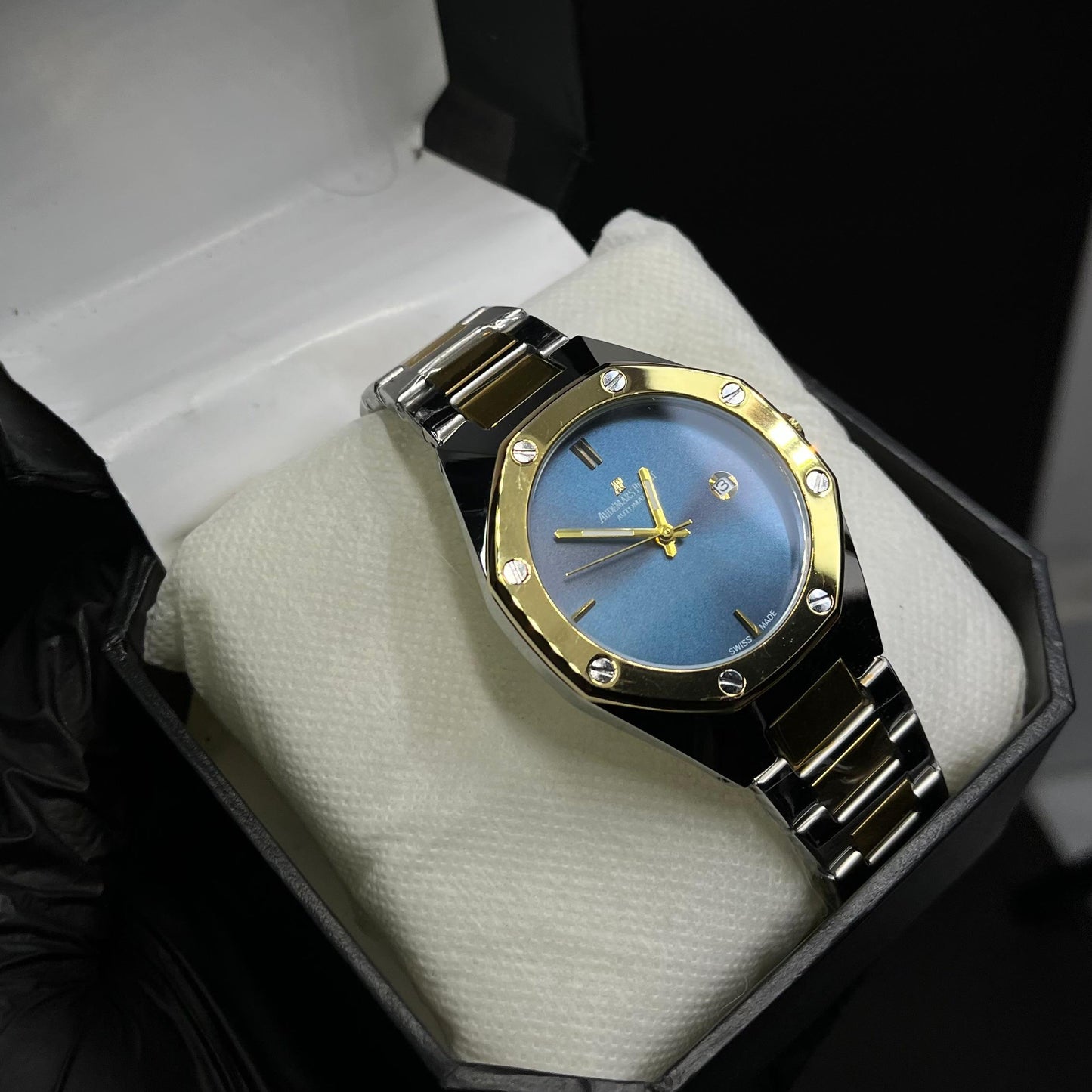 Luxury Blue Dial Two-Tone Automatic Watch – Stainless Steel & Gold Bezel