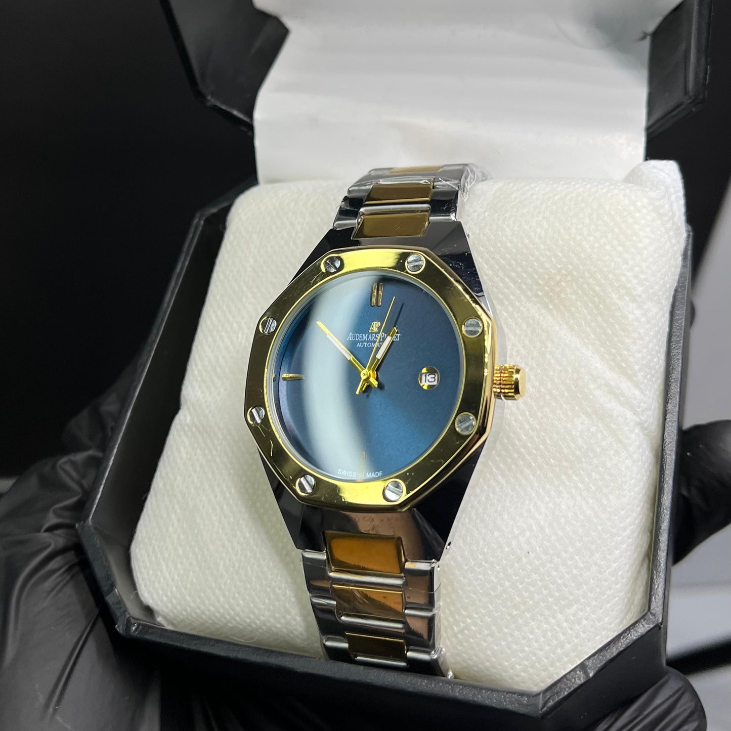 Luxury Blue Dial Two-Tone Automatic Watch – Stainless Steel & Gold Bezel