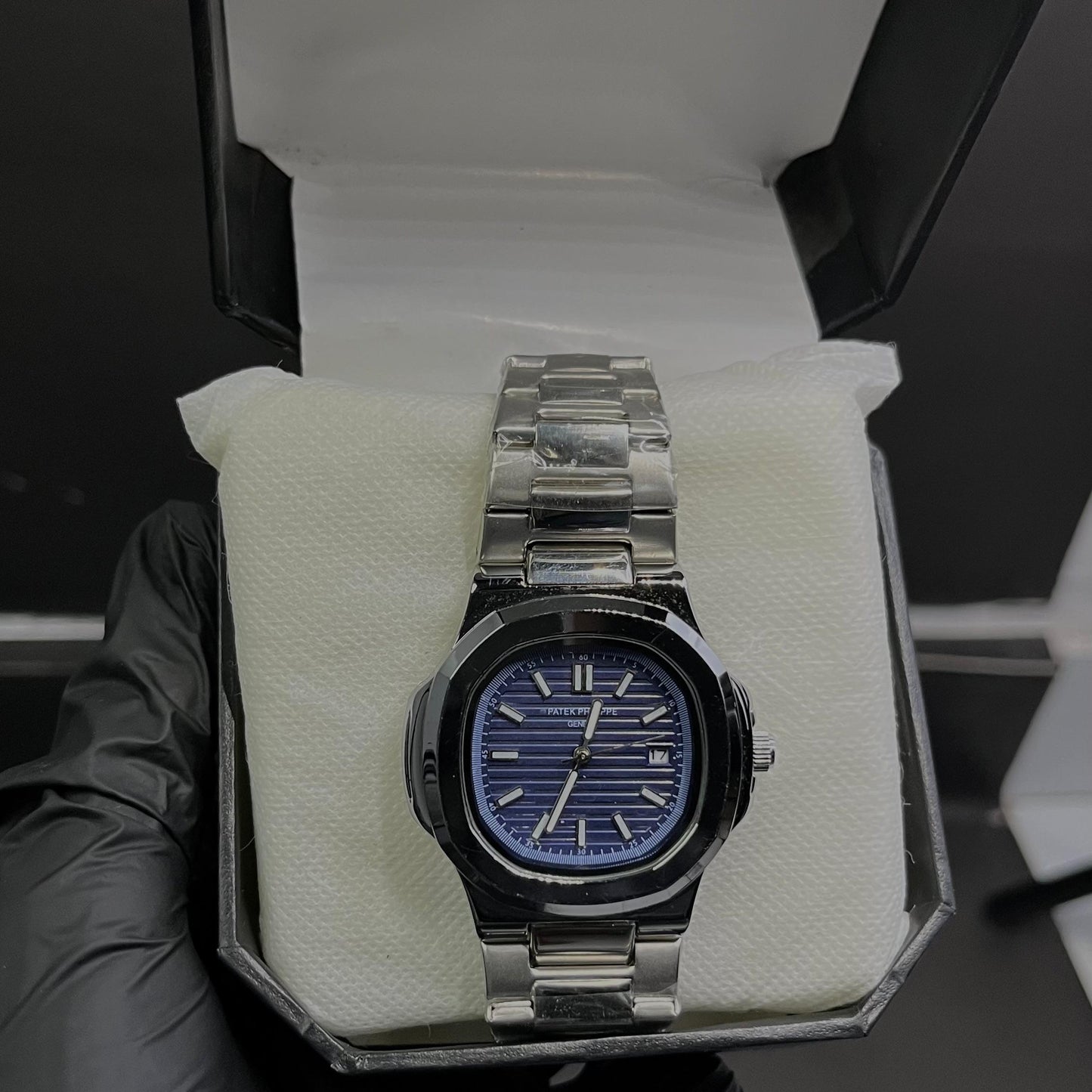 Patek Philippe Blue Dial Silver Chain Watch – Premium Quality with Box