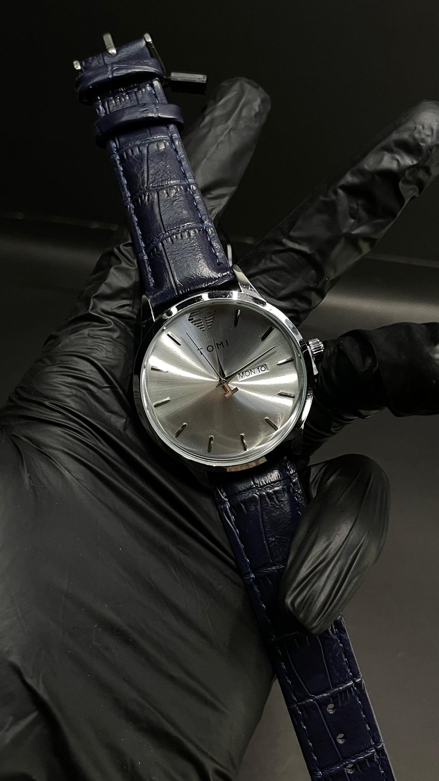 Elegant Black Arabic Dial Leather Strap Watch – Tomi
