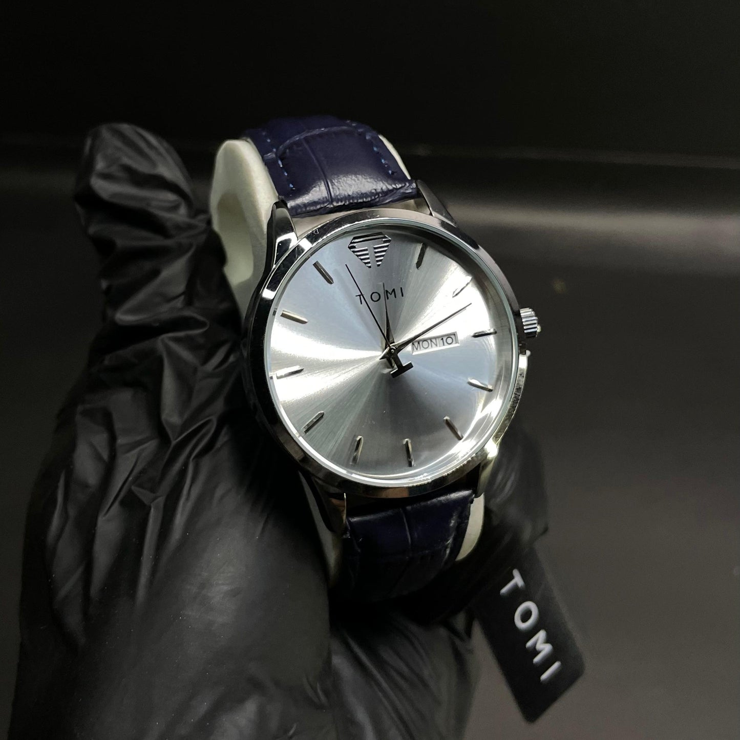 Elegant Black Arabic Dial Leather Strap Watch – Tomi