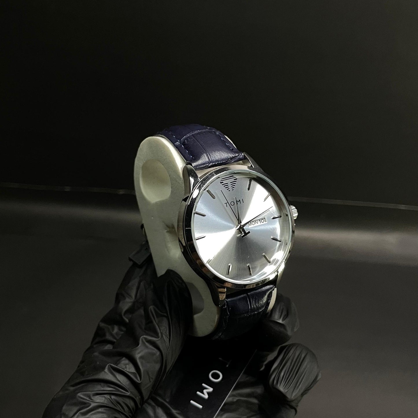 Elegant Black Arabic Dial Leather Strap Watch – Tomi