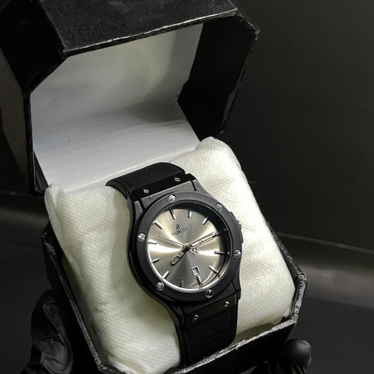 Hublot Men’s Strap Watch – Silver Dial with Black Rubber Strap