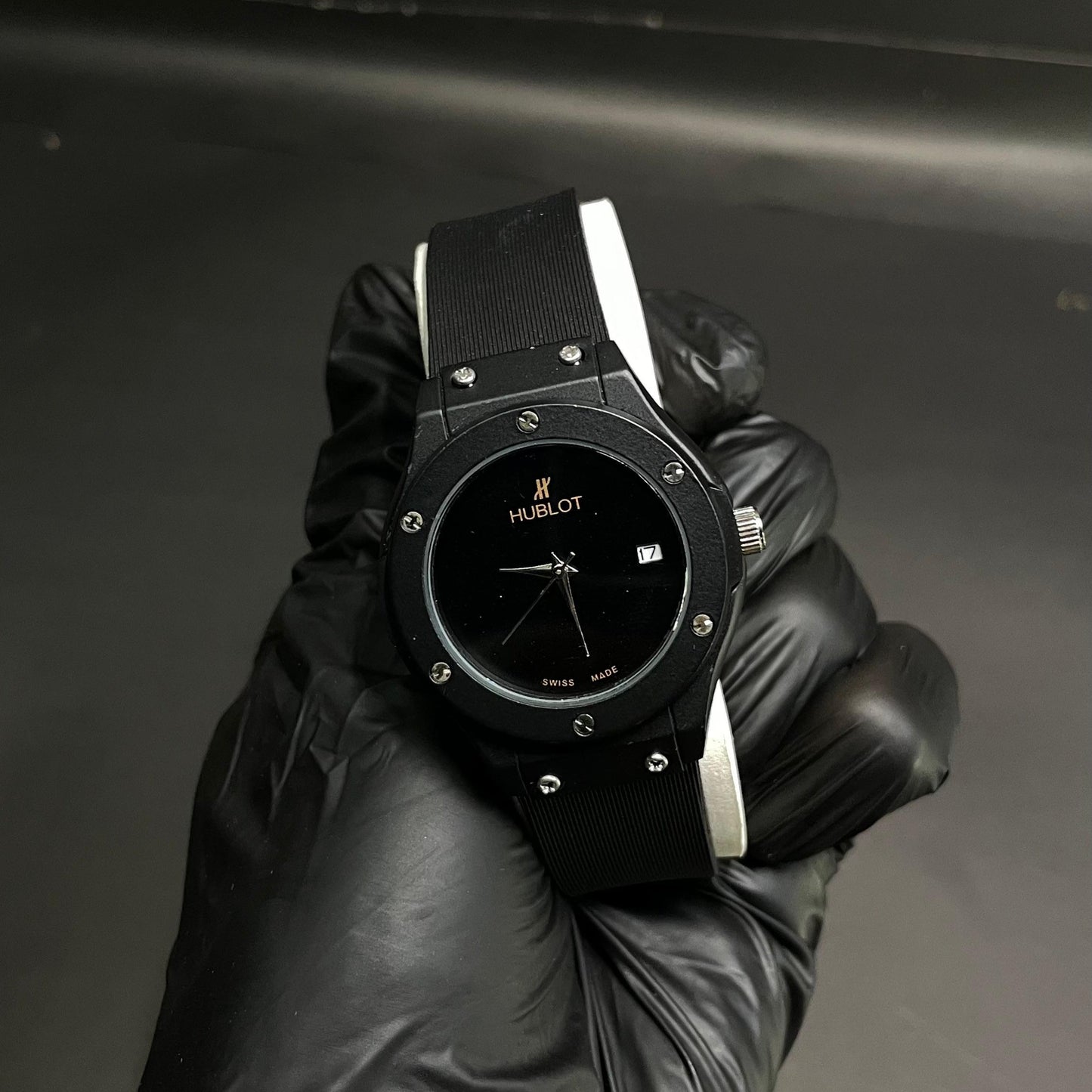 Hublot Ladies Watch – Black Dial with Date Display