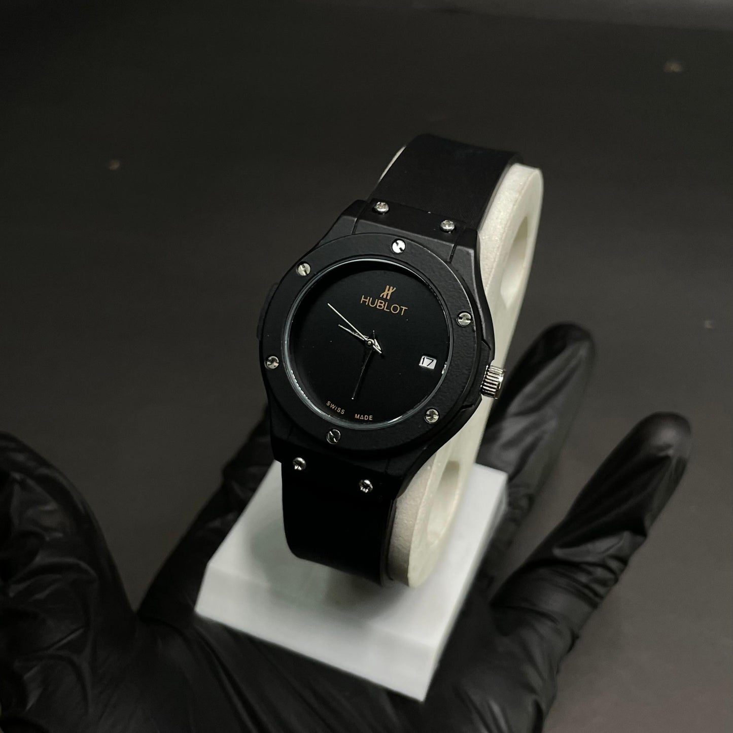 Hublot Ladies Watch – Black Dial with Date Display