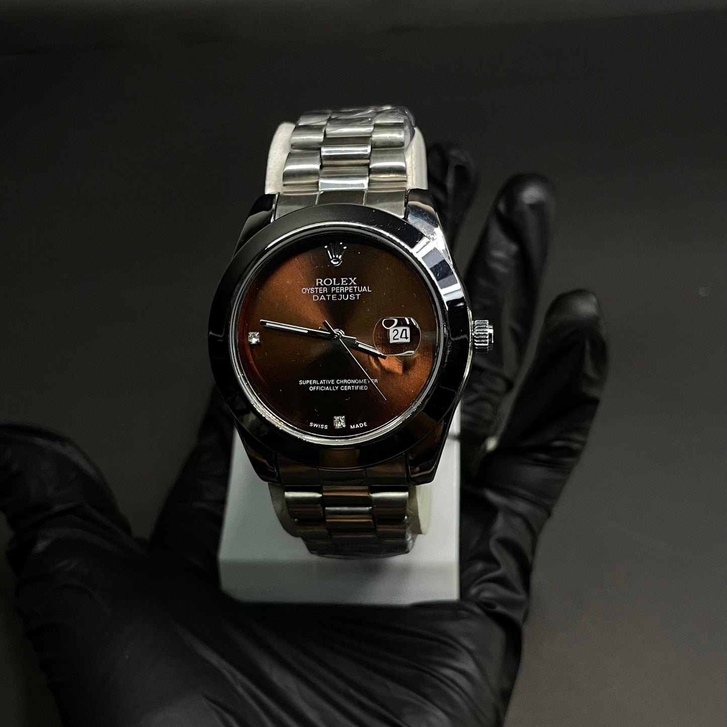 Rolex Oyster Perpetual Datejust – Women’s Edition with Brown Sunburst Dial & Date Display