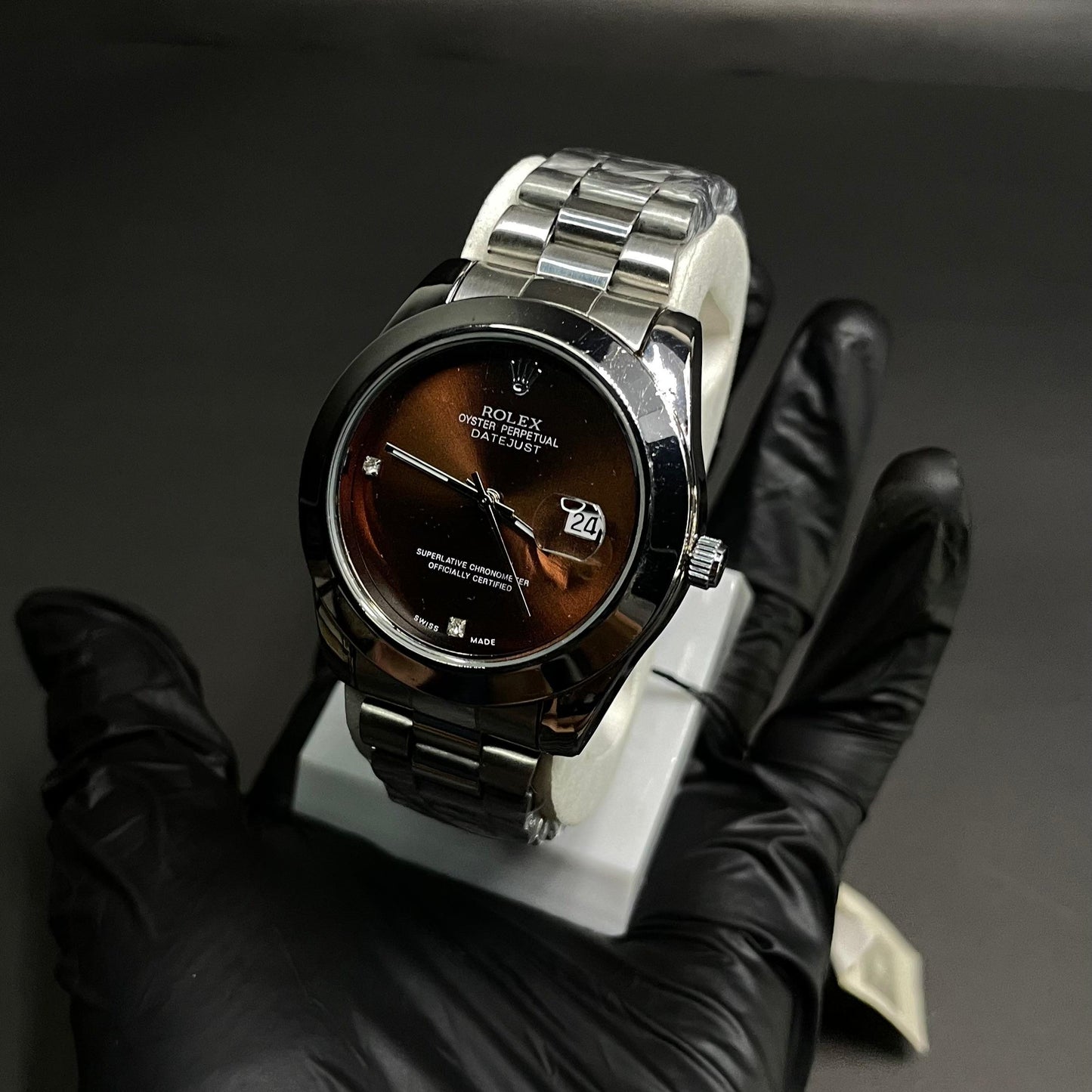 Rolex Oyster Perpetual Datejust – Women’s Edition with Brown Sunburst Dial & Date Display