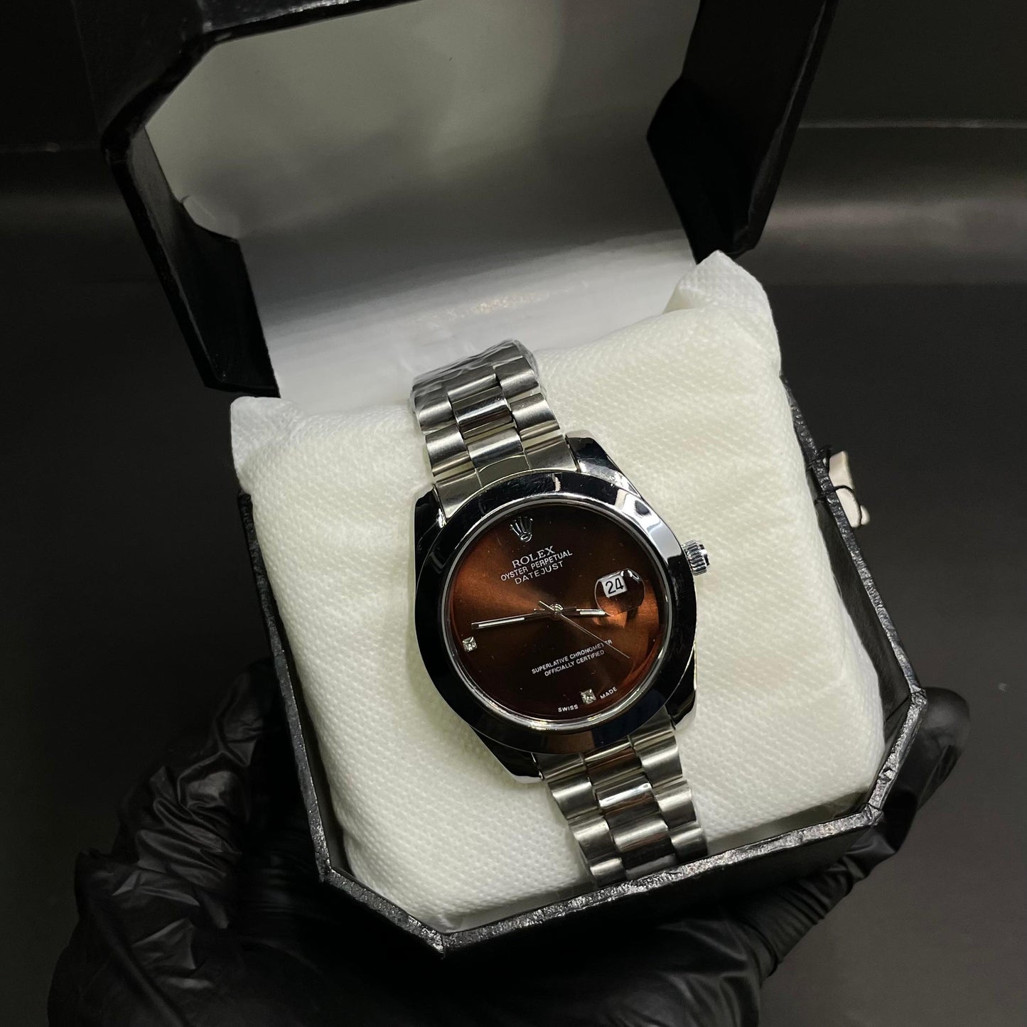 Rolex Oyster Perpetual Datejust – Women’s Edition with Brown Sunburst Dial & Date Display