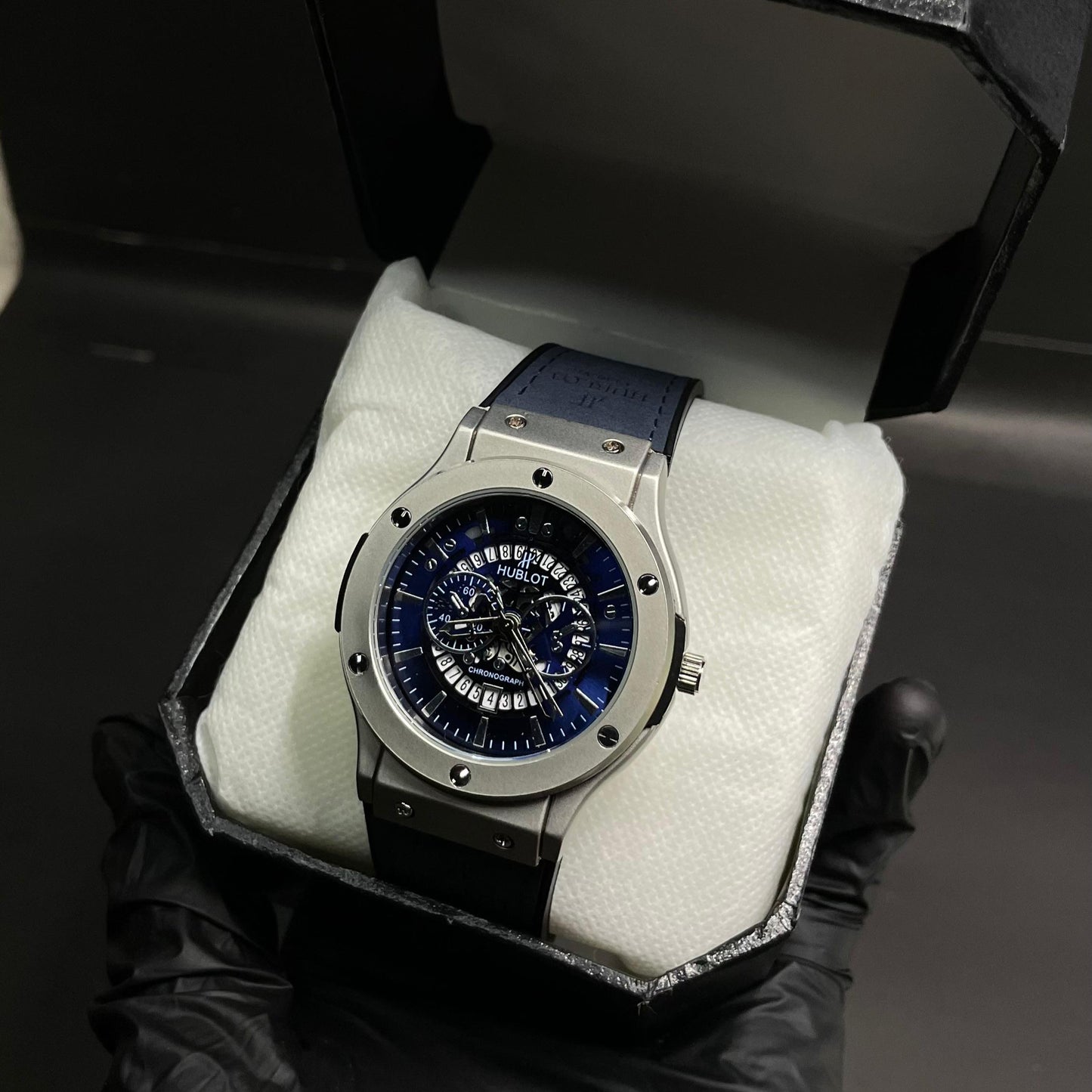 Luxury Hublot Strap Watch with Elegant Blue Dial