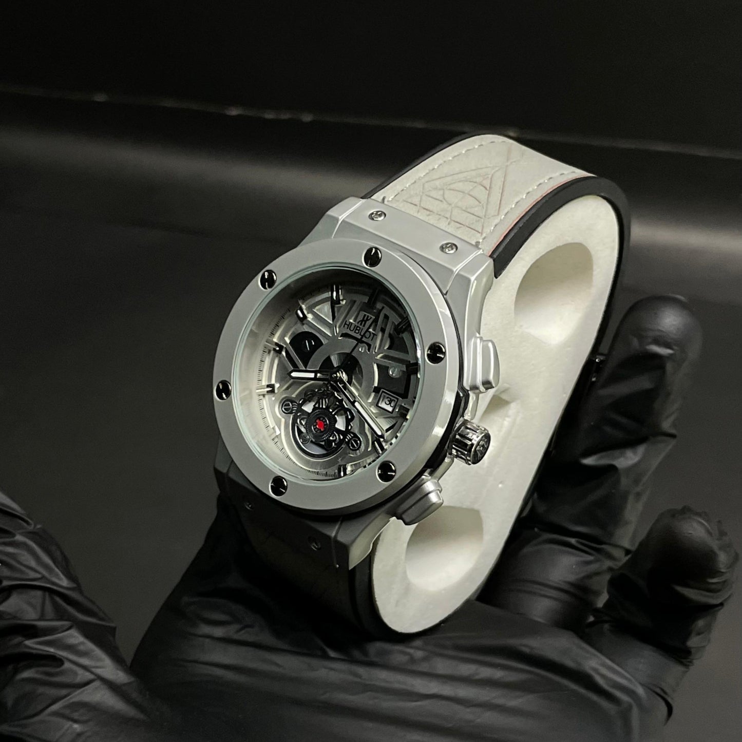 Hublot Men’s Strap Watch – Skeleton Dial with Chronograph Design