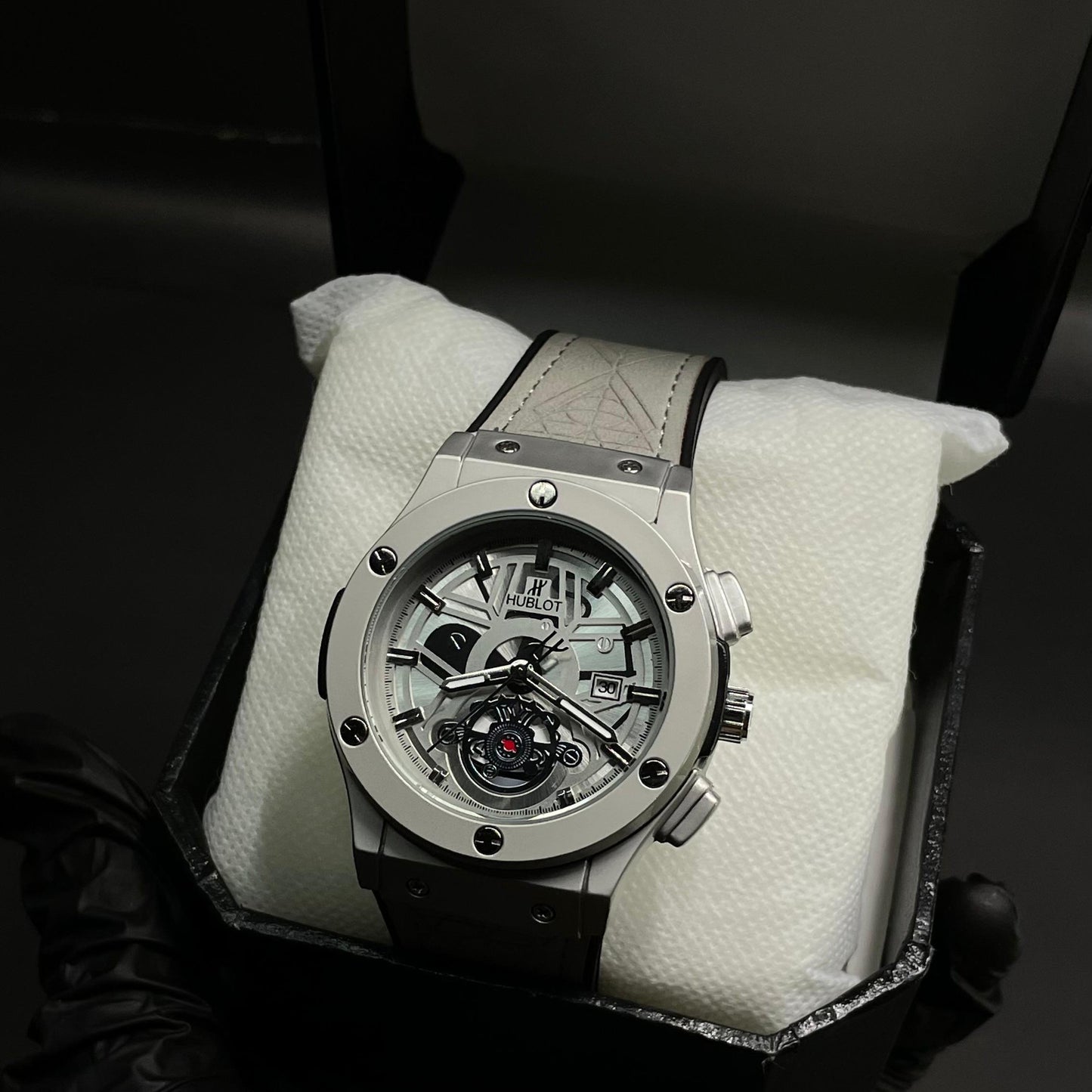 Hublot Men’s Strap Watch – Skeleton Dial with Chronograph Design
