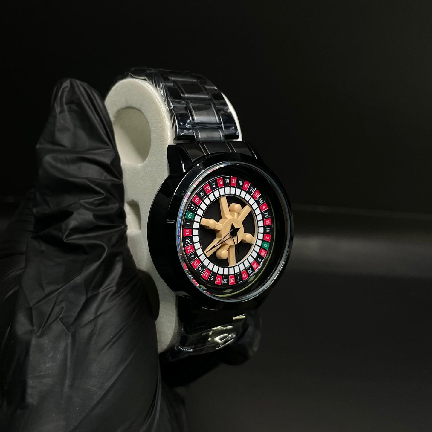Rotating Dial Wristwatch with a roulette wheel–inspired design.