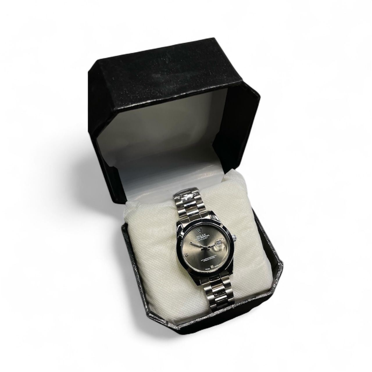 Rolex Oyster Perpetual Datejust – Women’s Silver Dial Edition with Date Window